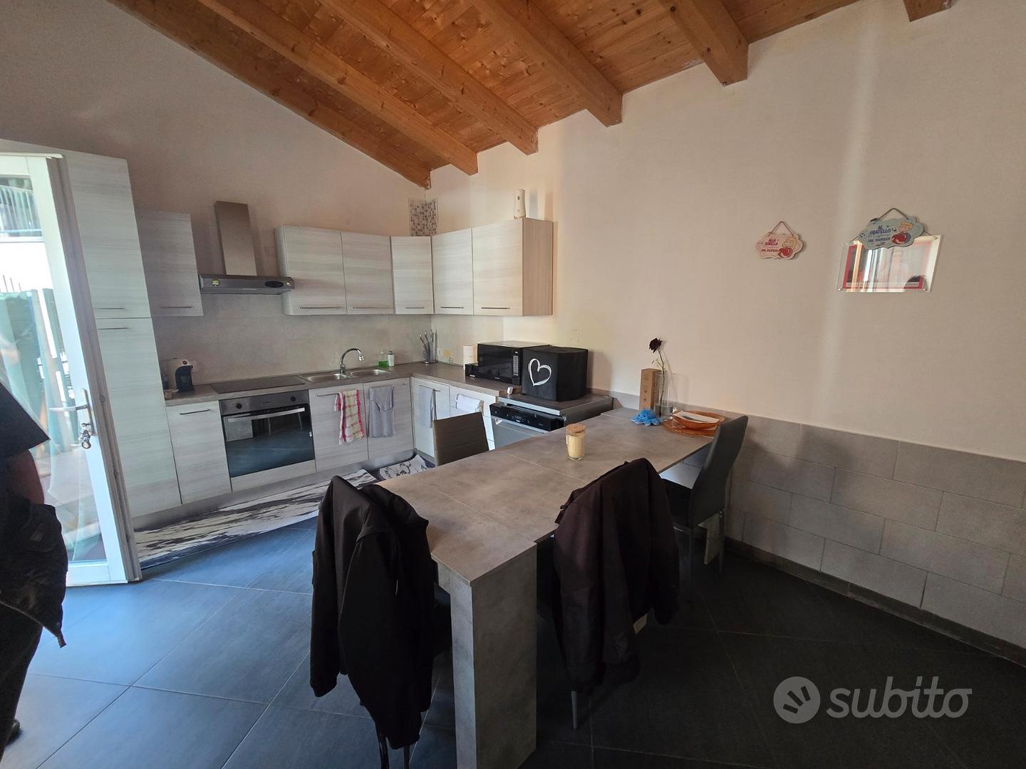Grande app. 120mq, giardino 2 cantine 2 posti auto - Vista 5