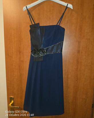 Abito corto elegante
