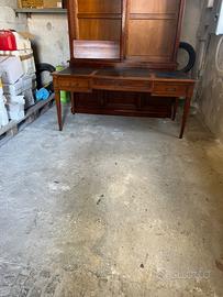 Mobili 2 scrivanie stile inglese ed una libreria