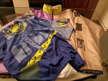 Giubbetto e maglietta "Castelli" ciclismo e sport