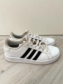 Sneakers Adidas numero 38 Unisex come nuove