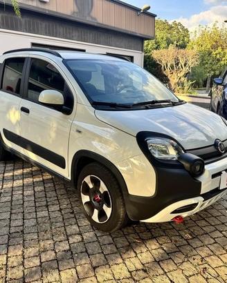 FIAT Panda 1.0 FireFly S&S Hybrid City Cross