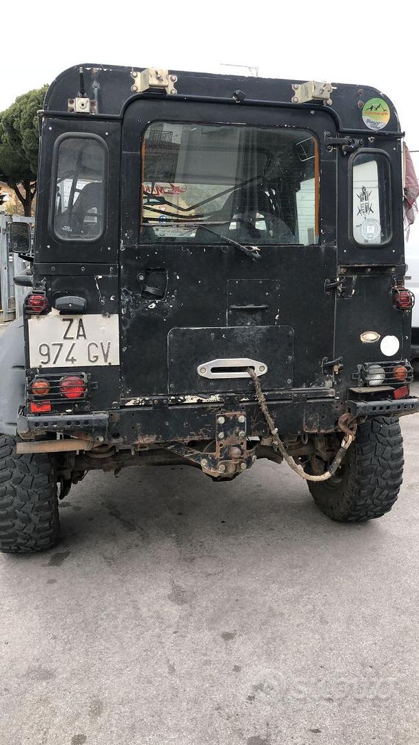 Land Rover Defender 1998 photo 4