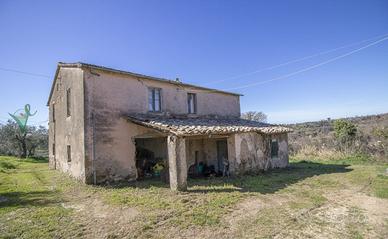 Casa casale con terreno abitazione villa podere