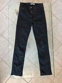 Jeans Levi’s 724 High Rise Straight W28L30