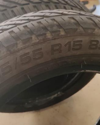 2 Gomme 4 Stagioni 195/55 R15 89V
