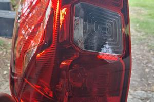 FARI POSTERIORI FORD RANGER 2025