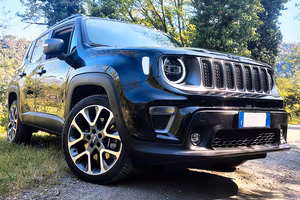 Jeep Renegade 4xe 1.3 240 PHEV versione S