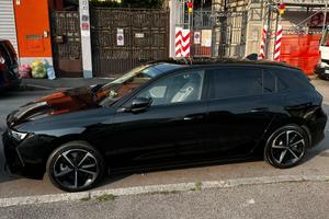 Opel astra L plug in 180cv