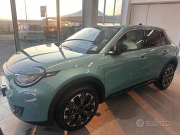 FIAT 600 600 Hybrid 100 CV DCT MHEV La Prima