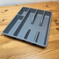 Organizer Ikea per stoviglie