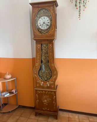 Orologio a pendolo a colonna