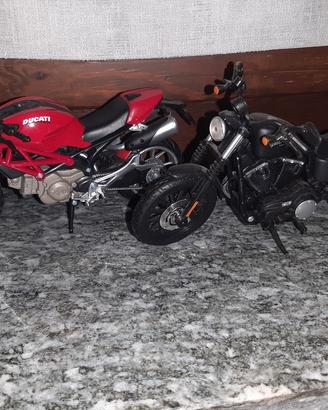 modellini moto Harley e Ducati