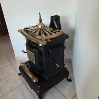 Stufa a legna in ghisa