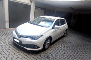 Toyota Auris 1.8 Hybrid 