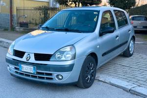 Renault clio 1.2 Storia 5.P Benzina/GPL 2006