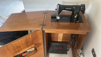Macchina da cucire Singer 15M anni 50 con mobile