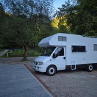 camper Adria coral 630