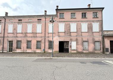 CASA SEMINDIPENDENTE A SAN BENEDETTO PO