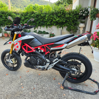 Aprilia Dorsoduro 900
