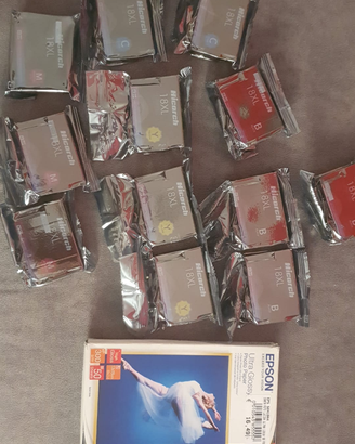 Cartucce stampante e carta fotografica