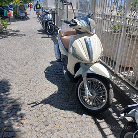 Beverly 300 compreso passaggio