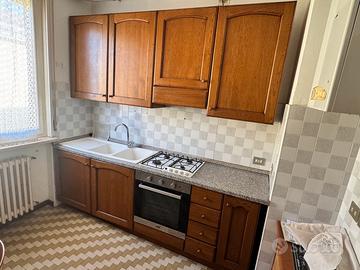 Cucina completa in legno