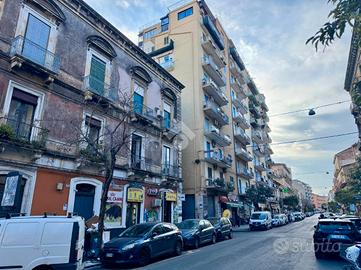 CASTELLO URSINO- 3 Vani in buone condizioni