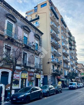 CASTELLO URSINO- 3 Vani in buone condizioni