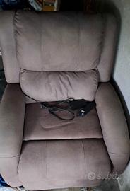 poltrona reclinabile elettrica 