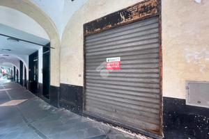 NEGOZIO A CHIAVARI