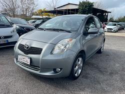 Toyota Yaris 1.3 5 porte m mt navi automatico