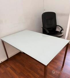 Tavolo cristallo e metallo cromato