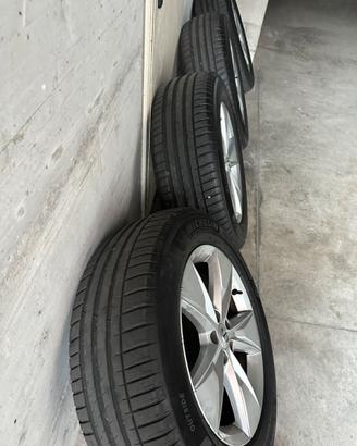 Cerchi originali Volvo con Gomme michelin