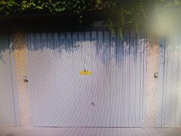 Garage zona via papa giovanni