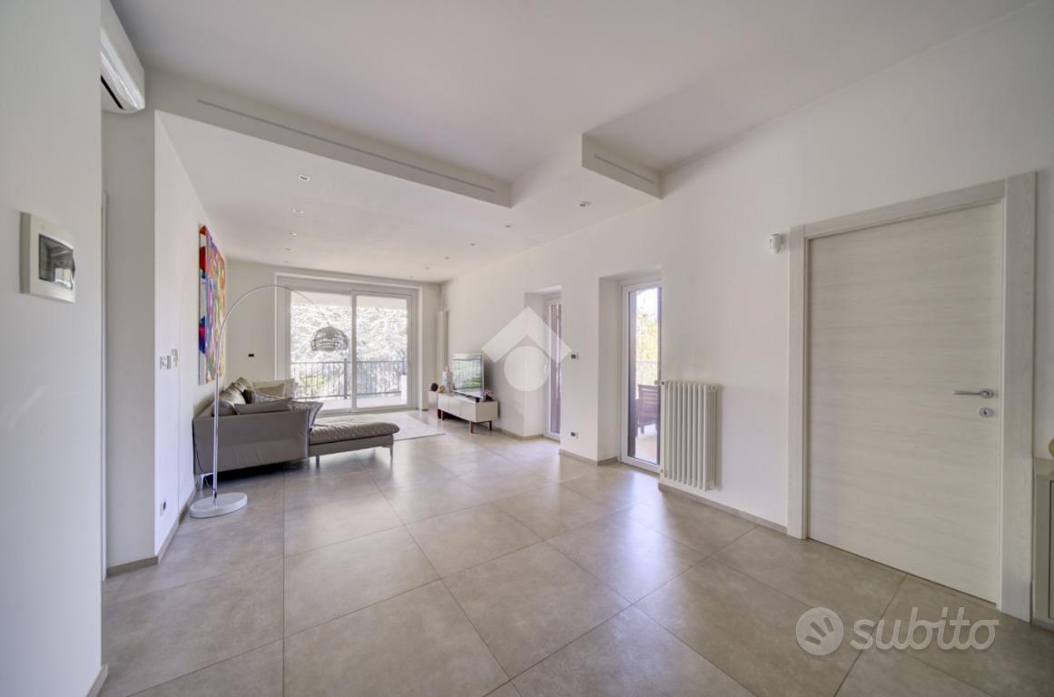 5 LOCALI A VILLARBASSE - Vista 4