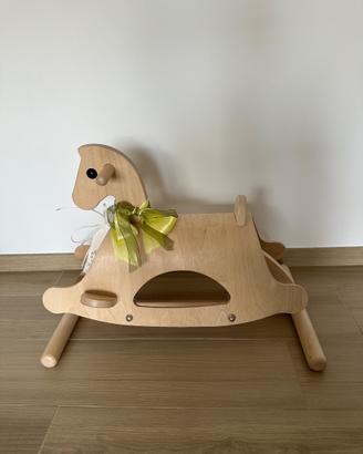 Cavallino a dondolo 100% legno