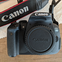 Canon EOS 700D + Obiettivo