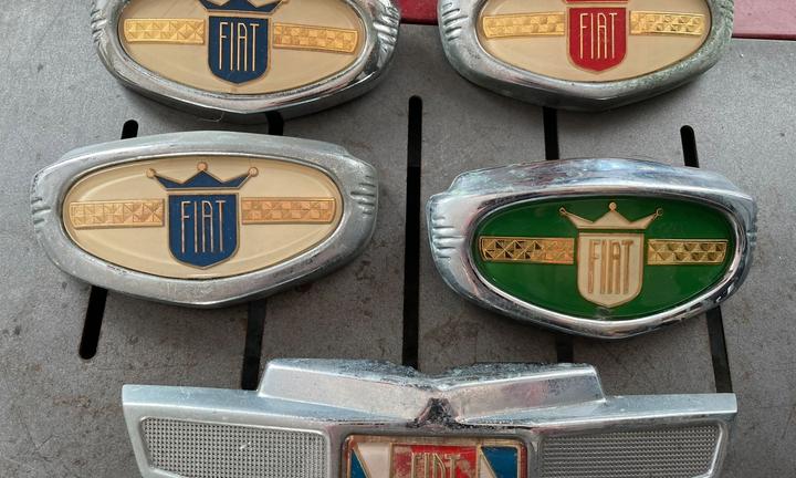 Stemmi Fiat originali auto d’epoca