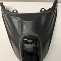 Scudo centrale con sportello carburante ak550 kymc