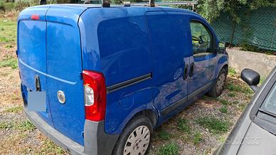 furgoncino per piccole consegne