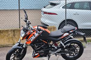 KTM Duke 125 2011 (prezzo trattabile)