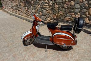 Vespa 150 Sprint del 1968 Completamente Restaurata