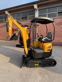 MINIESCAVATORE JPC HT-18