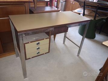 Scrivania Design Modernariato