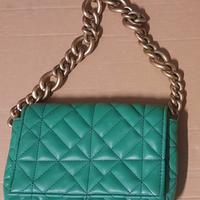 Zara - Borsetta con catena dorata