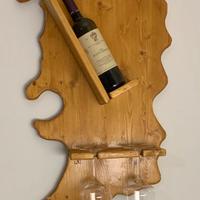 Porta bottiglie realizzato a mano