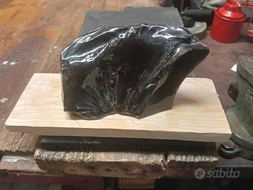 ossidiana pietra vulcanica