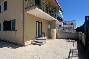 Rif. 437 €62.000,00 - PORZIONE DI VILLA SU 2 LIVEL