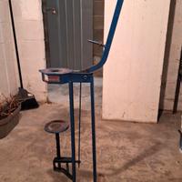 Tappatrice a colonna per tappi + tappi spumante